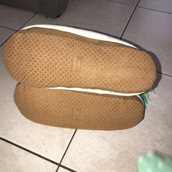 Kids Unicorn Sherpa boot slippers NWT - Picture 5 of 6